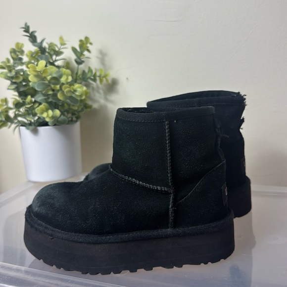 UGG Other - UGG Classic Mini Platform Black Little Girl Size 13